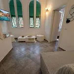 Cegi's Apartament *